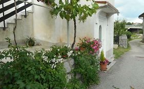 Apartman Sara